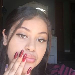 Meet your Posher, Karla